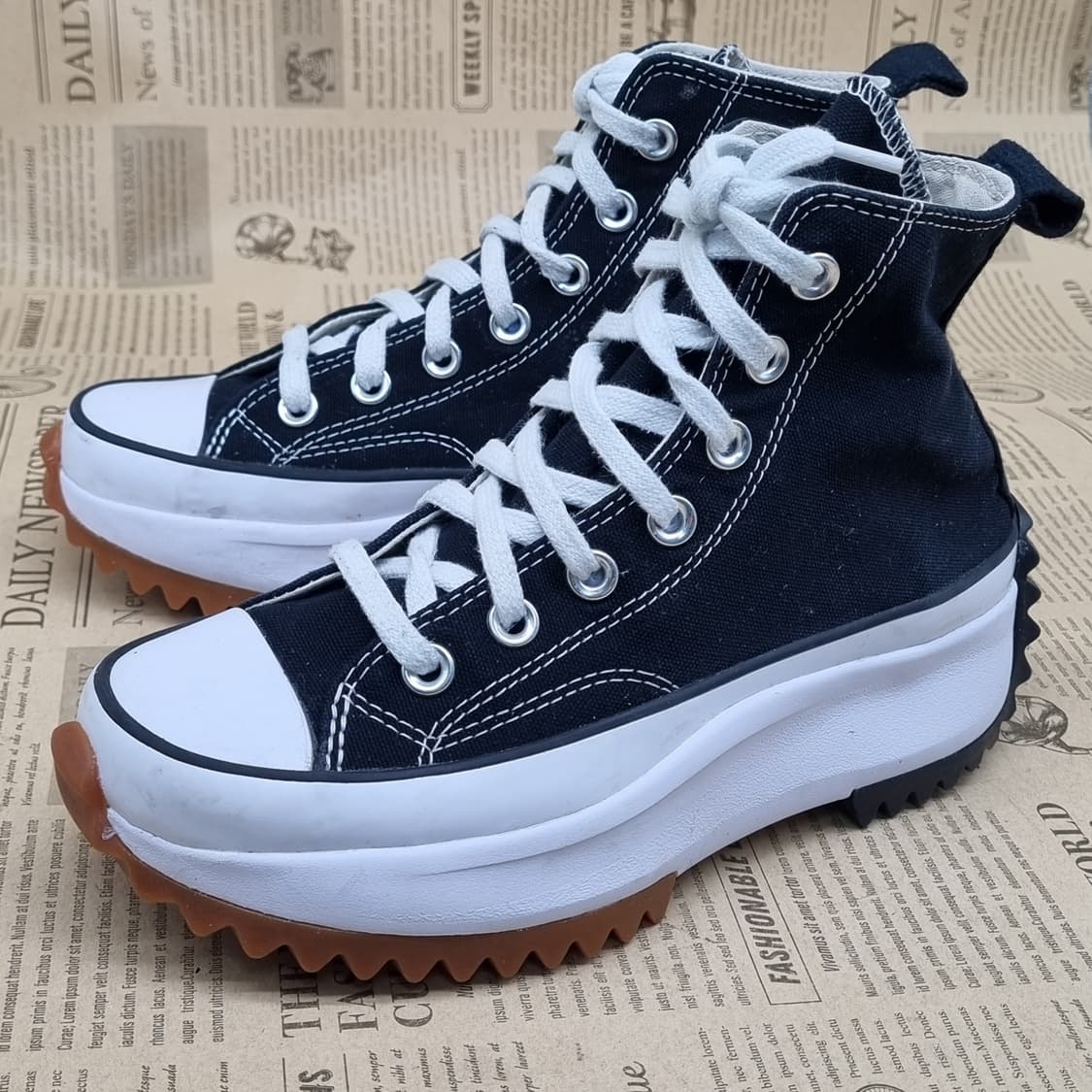 컨버스 런스타하이크 여성하이탑220 상품이미지1