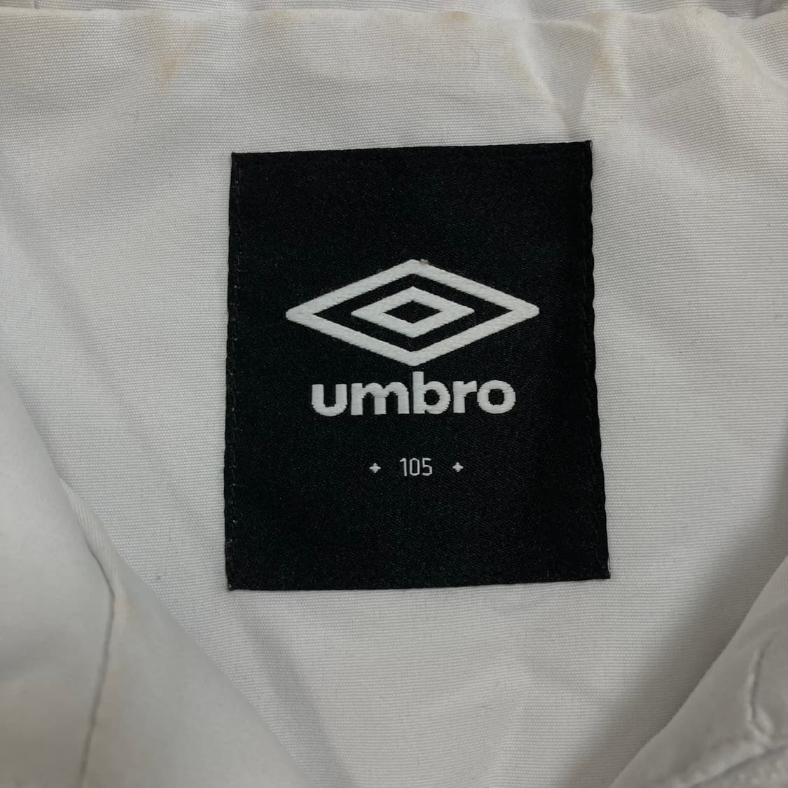 엄브로 스몰 로고 믹스 컬러 바람막이 아노락 상품이미지3