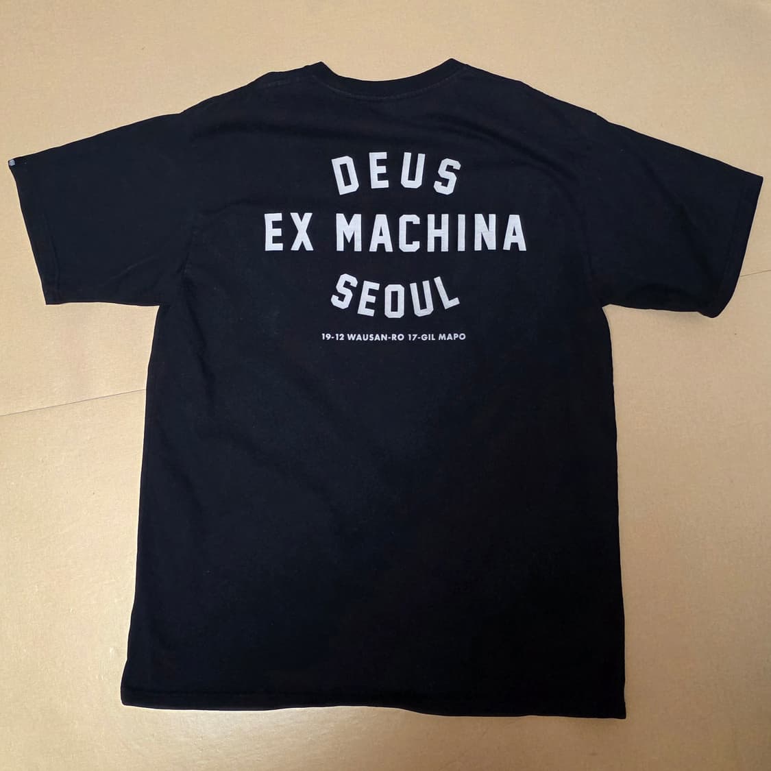 [XL] DEUS 데우스 엑스 마키나 서울 블랙 티셔츠 상품이미지2