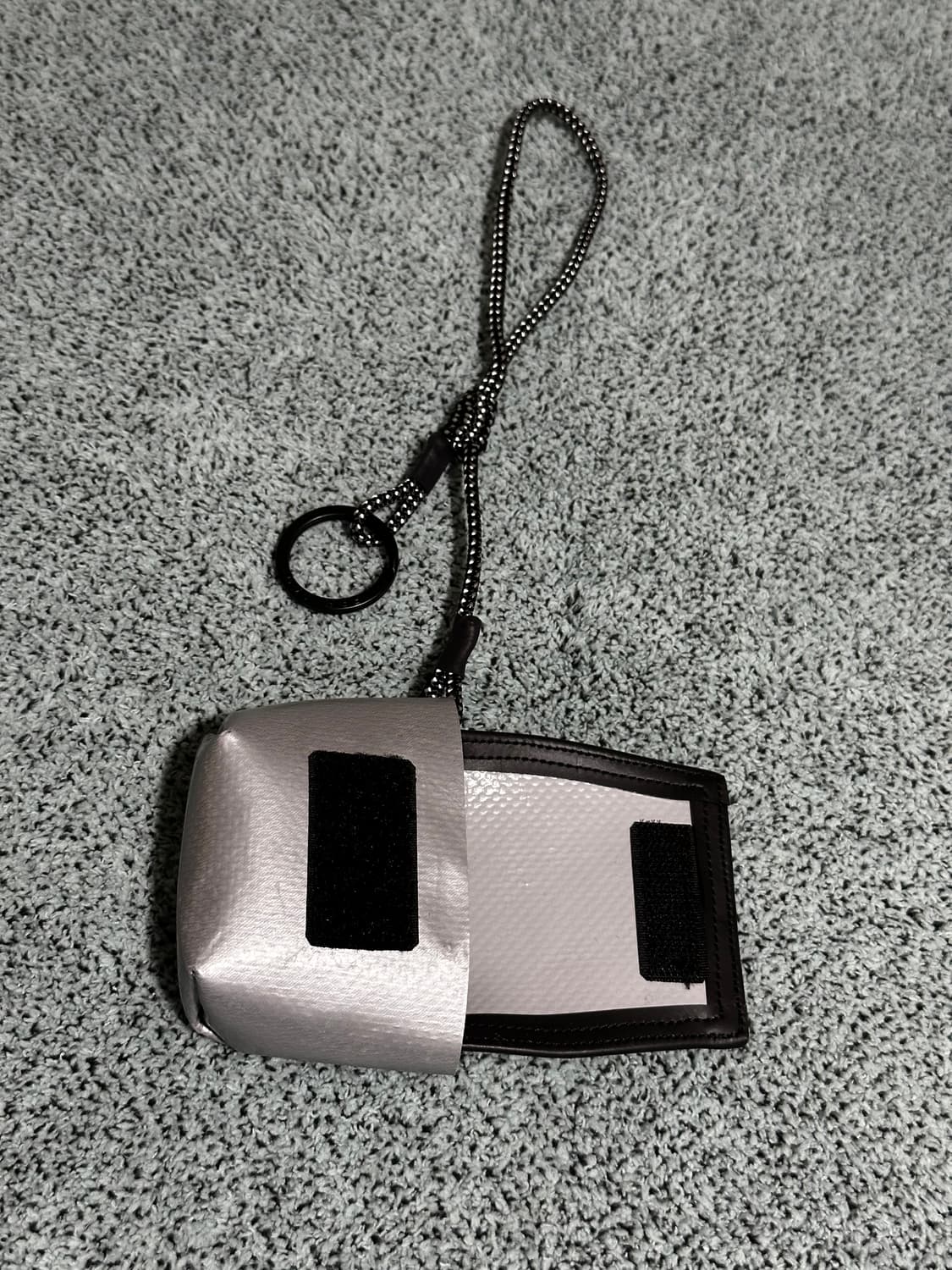 (NEW)새상품 프라이탁 미니 메신저 키링(에어팟 파우치키링) 상품이미지5