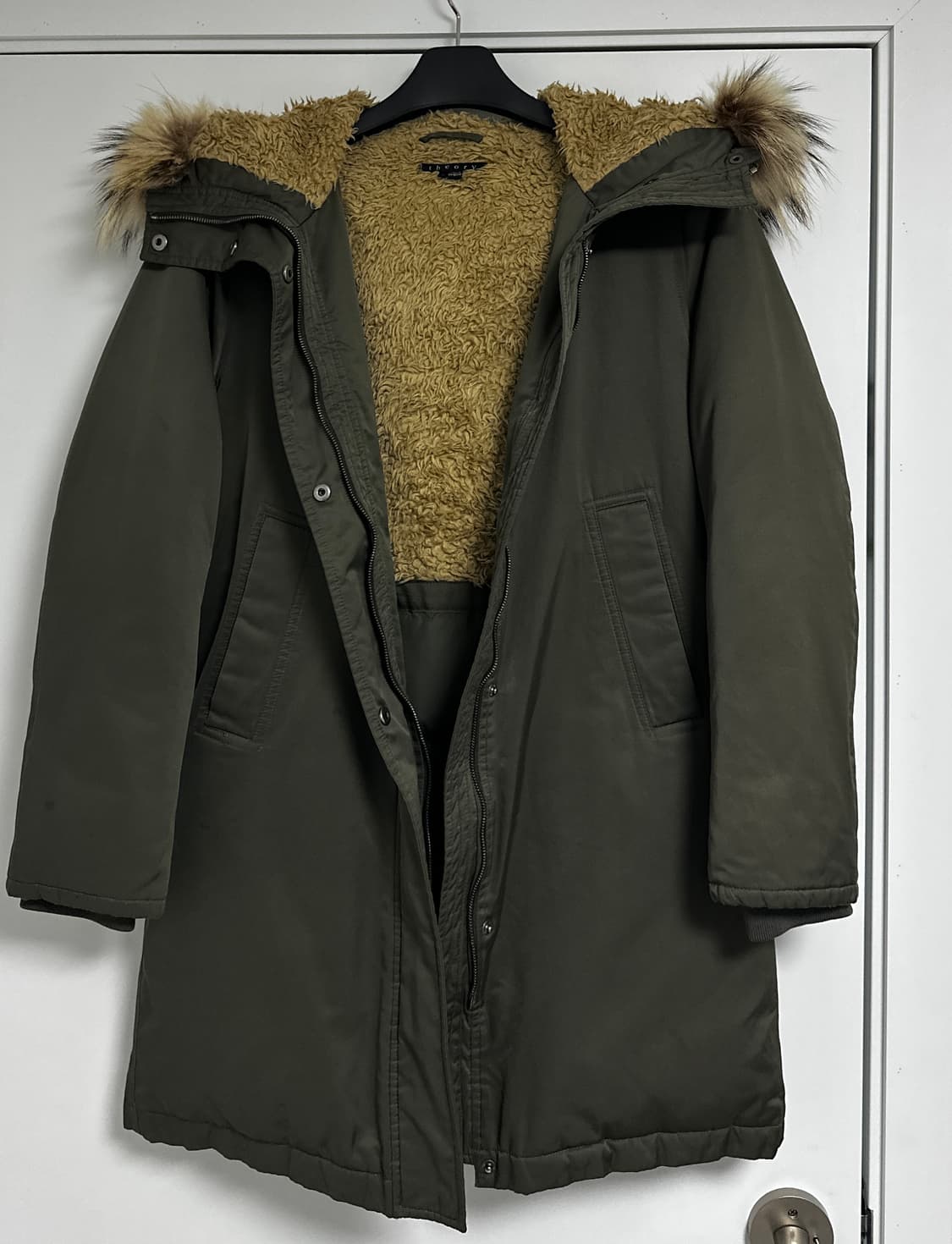 [Theory 띠어리] 후드 패딩 코트 상품이미지1