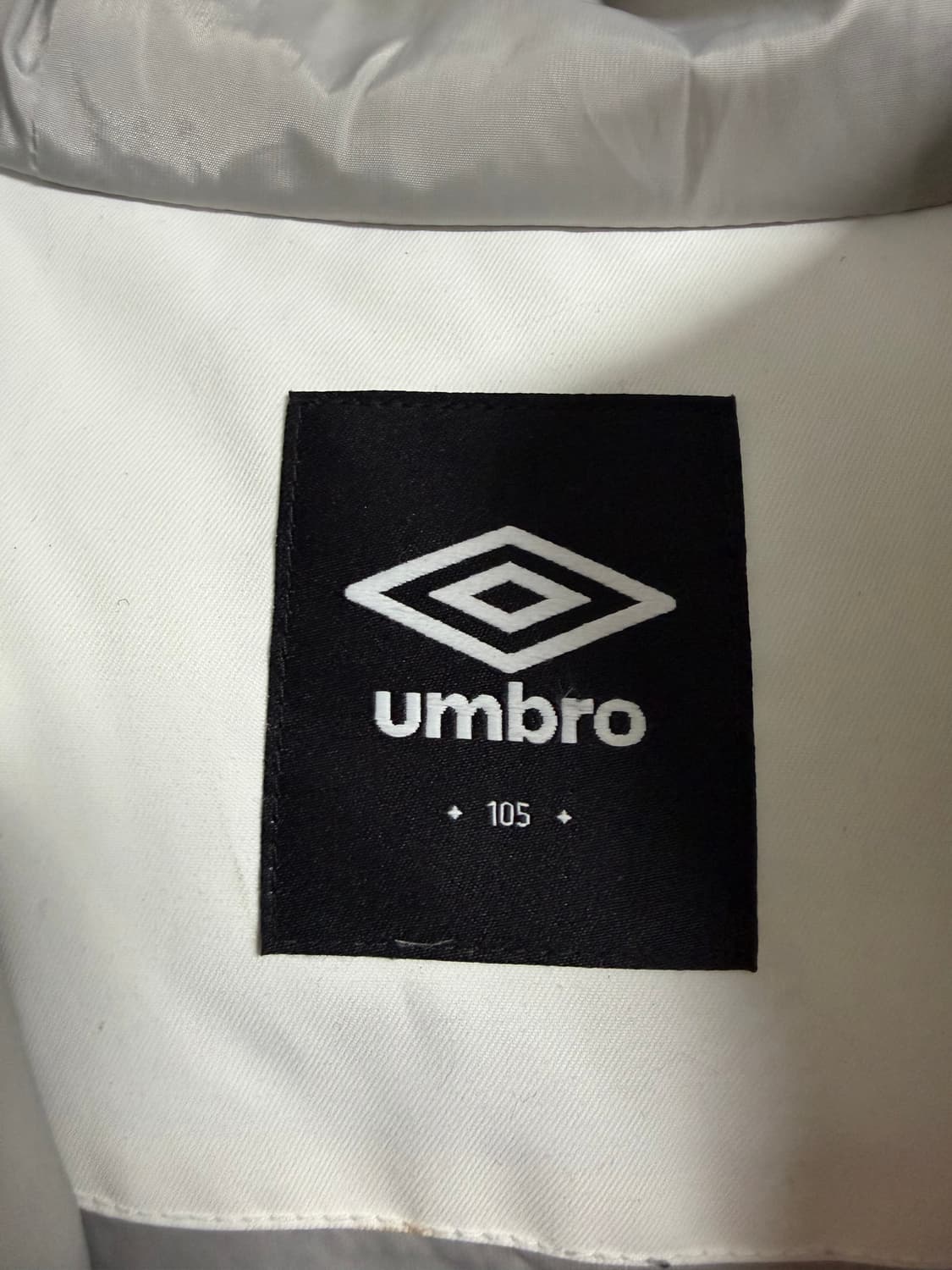 엄브로 아카이브 로고 후드 패딩 조끼 상품이미지3