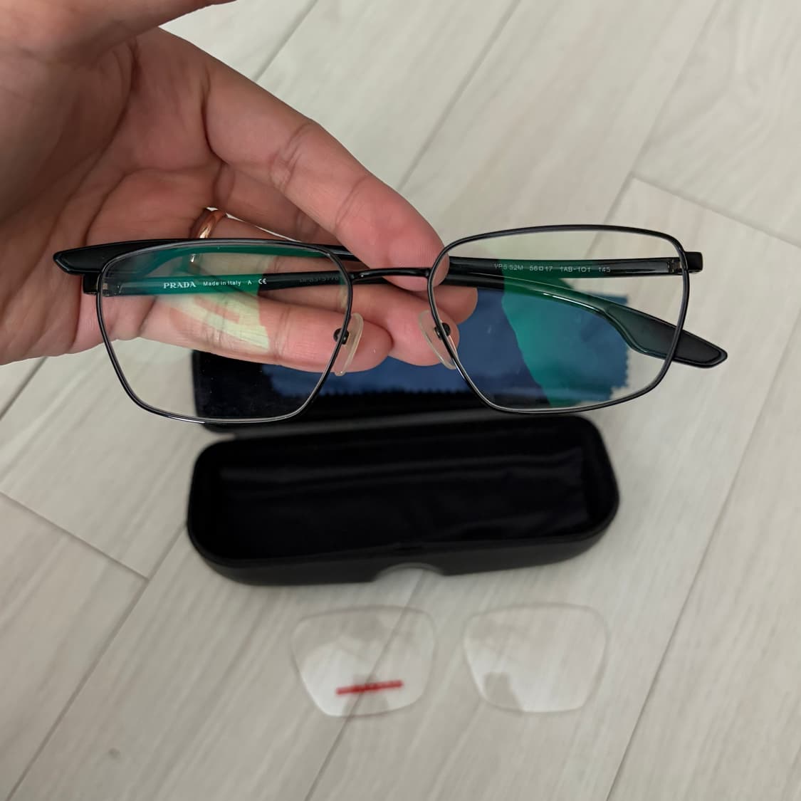 프라다 리네로사 안경 블랙 상품이미지4