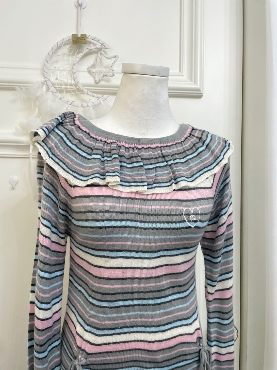 gray rainbow stripe ruffle knit top 상품이미지5