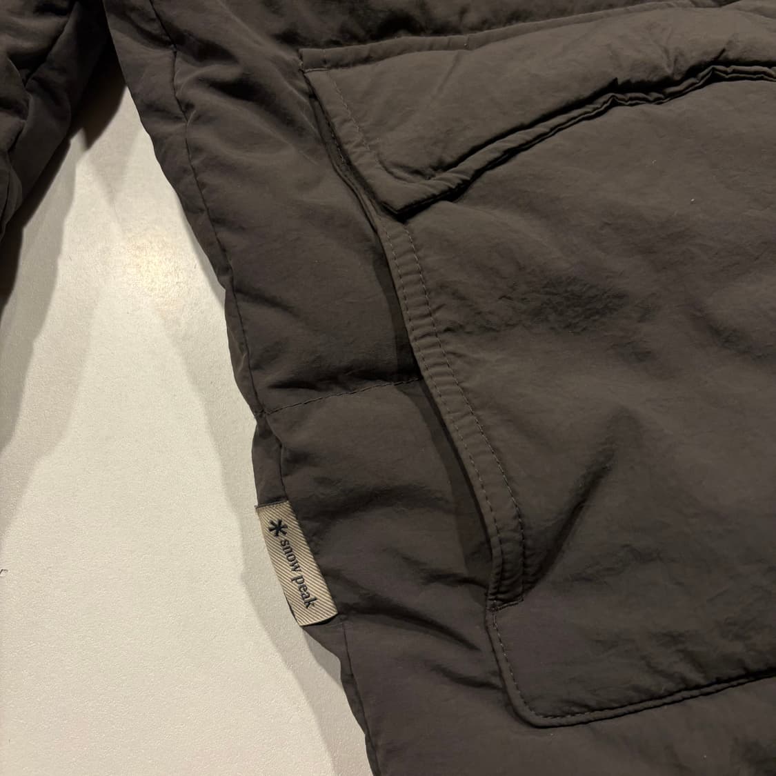 [110] 스노우피크 부클넥 브라운 챠콜 숏 패딩 점퍼 C790 상품이미지6