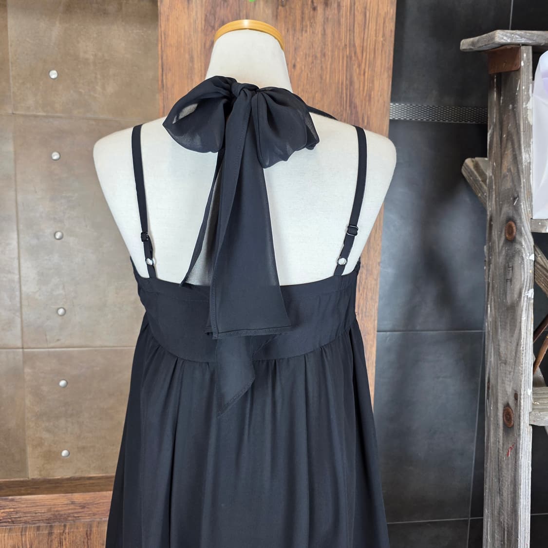 레이스 업 쉬폰 홀터넥 원피스 상품이미지5