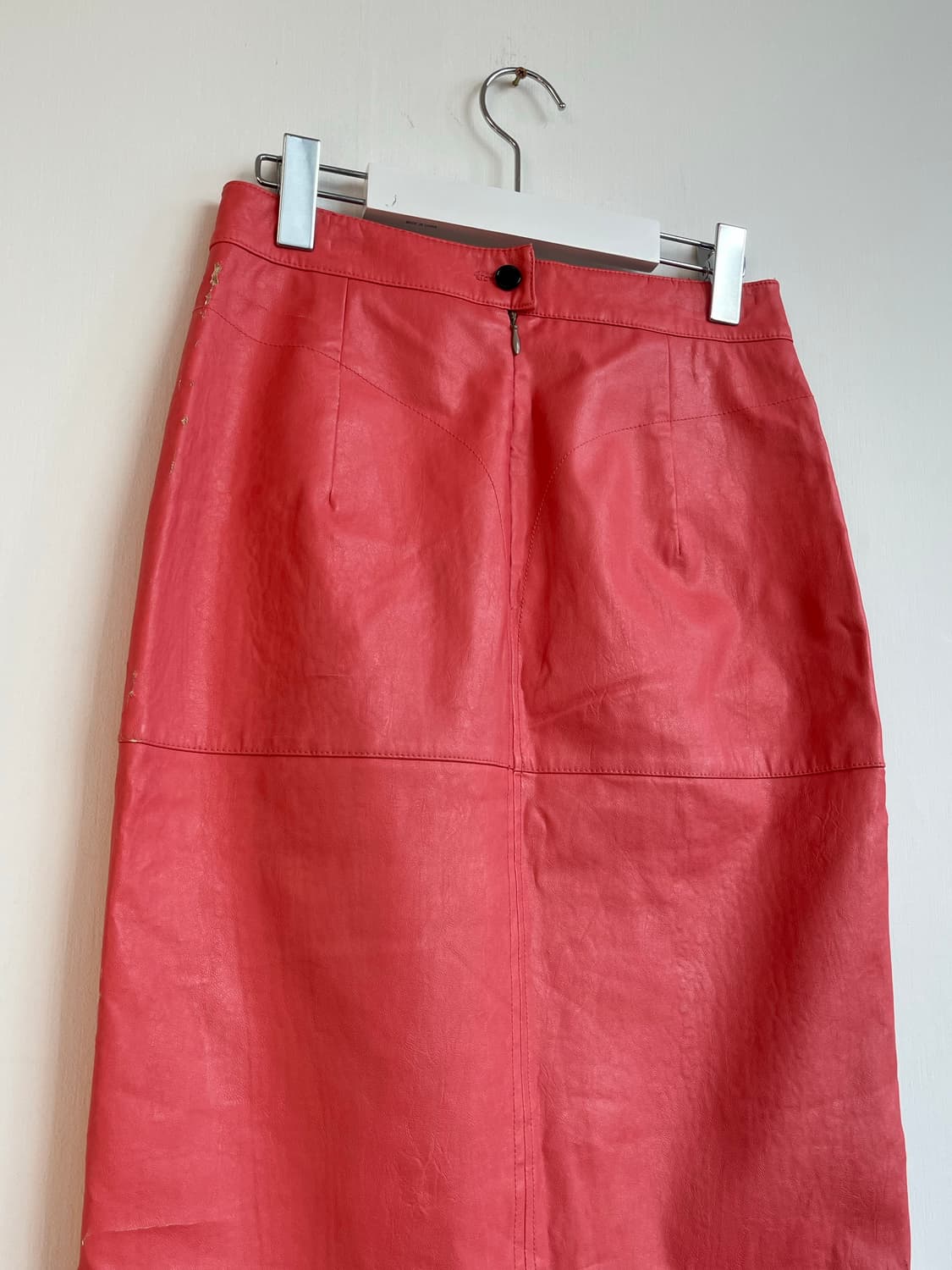 다홍핑크 가죽 미디 스커트 상품이미지2