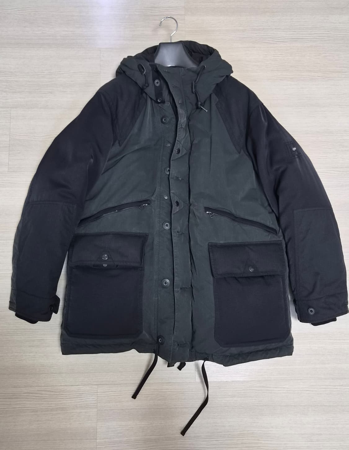 시리즈 X 이스트로그  다운점퍼 상품이미지1