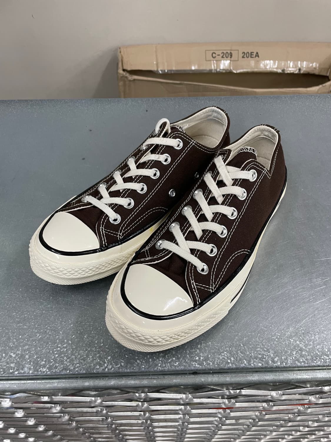 컨버스 척 70 OX 다크 루트 250 상품이미지2