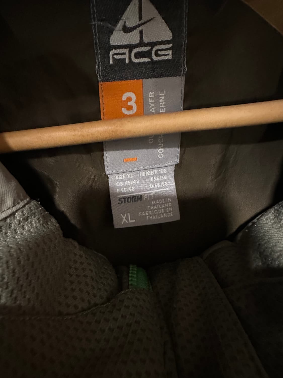 나이키 ACG 바람막이 상품이미지4