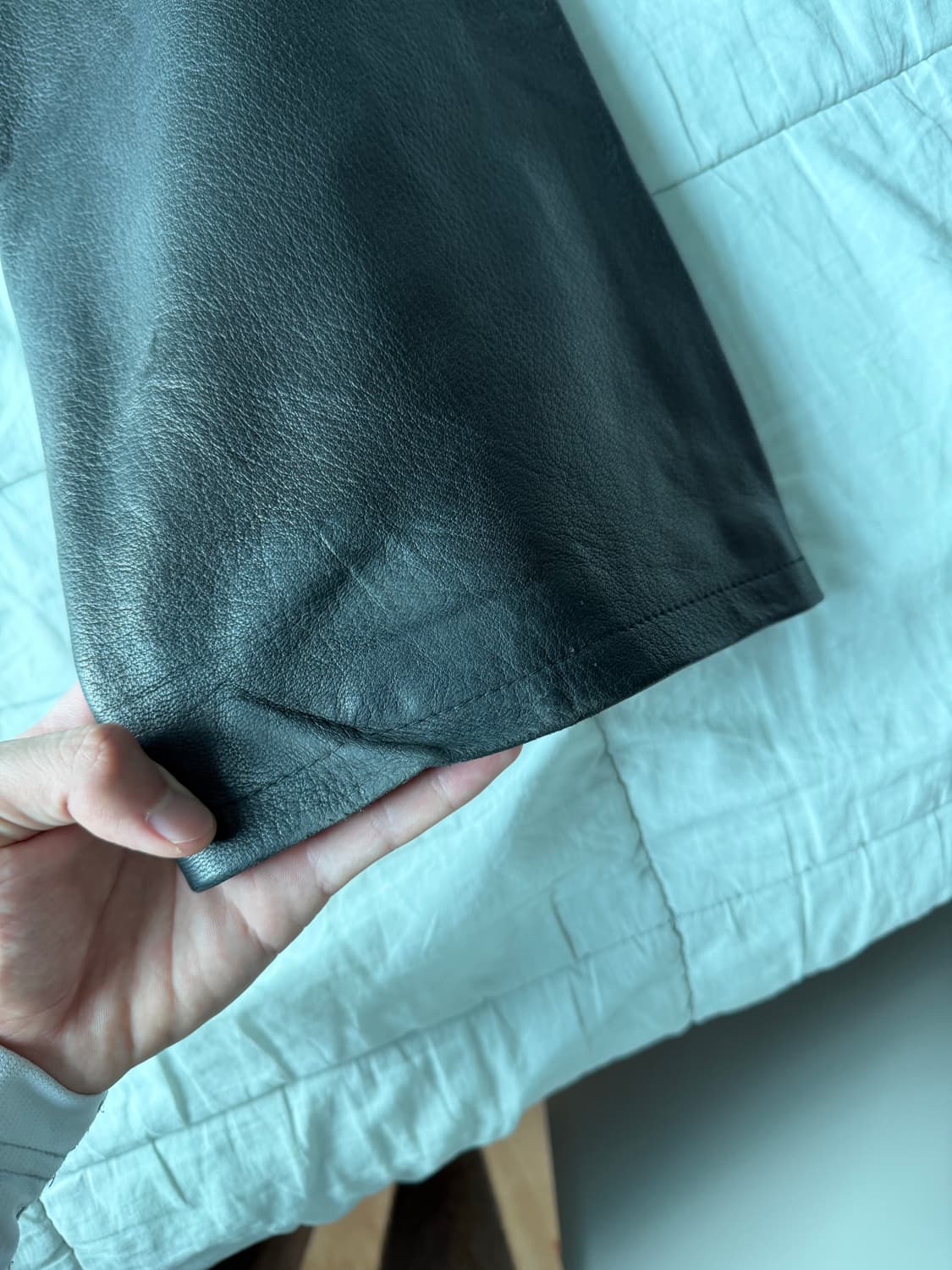 [36] ERD 앙팡 리쉬 데프리메 레더 플레어 진 블랙 erd 플레어진 상품이미지5