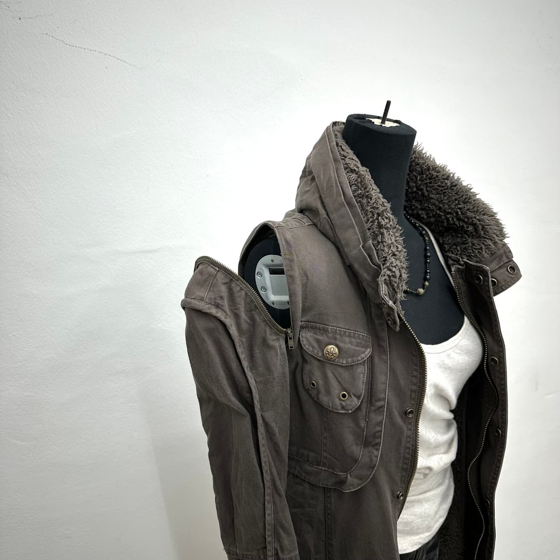 Deep brown eyelet Bono jacket 상품이미지3