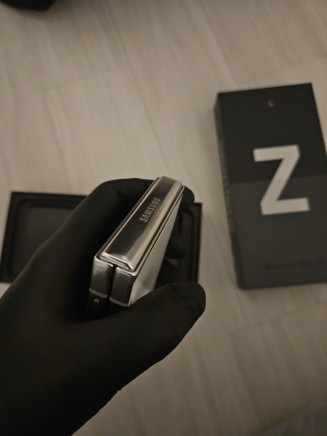 갤럭시 Z 플립5 크림 512gb 올갈이(올리퍼) 
 상품이미지6