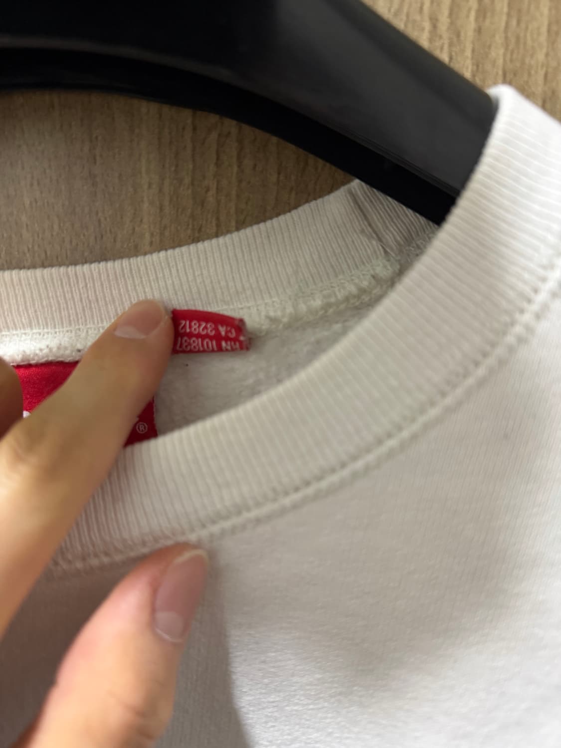 슈프림 [민트급.정품] 서클 (시세 30만) 맨투맨 백로고 L 상품이미지8