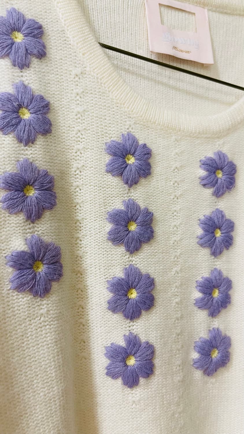 새상품) 글로니 Glowny 섈리 16플라워 꽃자수 아이보리 니트 정가  상품이미지4
