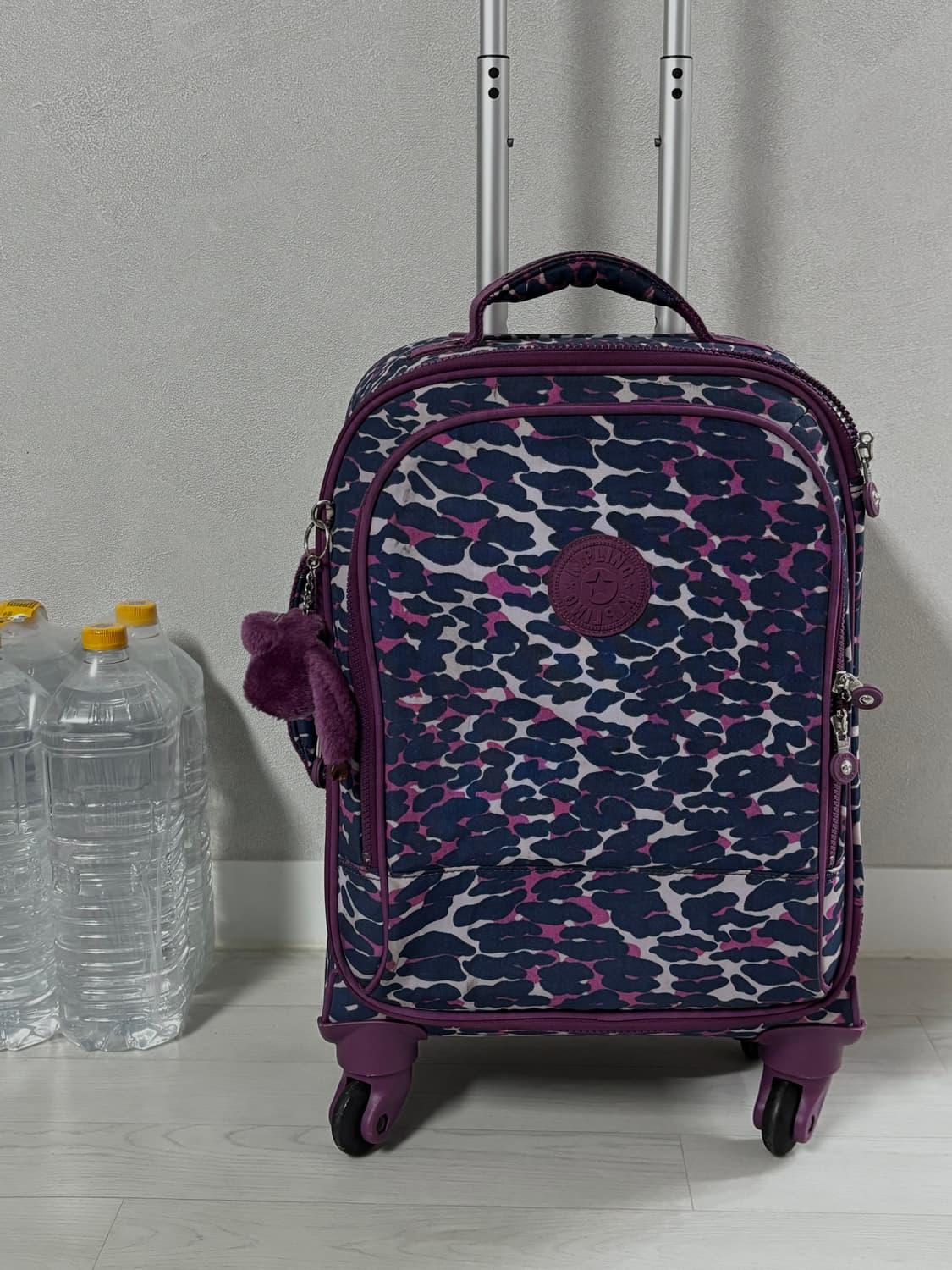 키플링 호피 레오파드 캐리어 상품이미지1