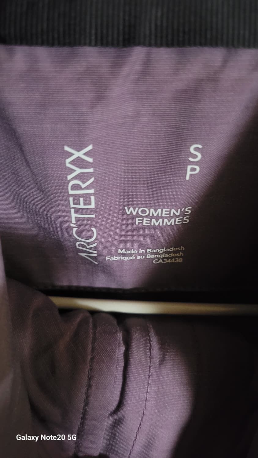 아크테릭스 패딩 상품이미지3