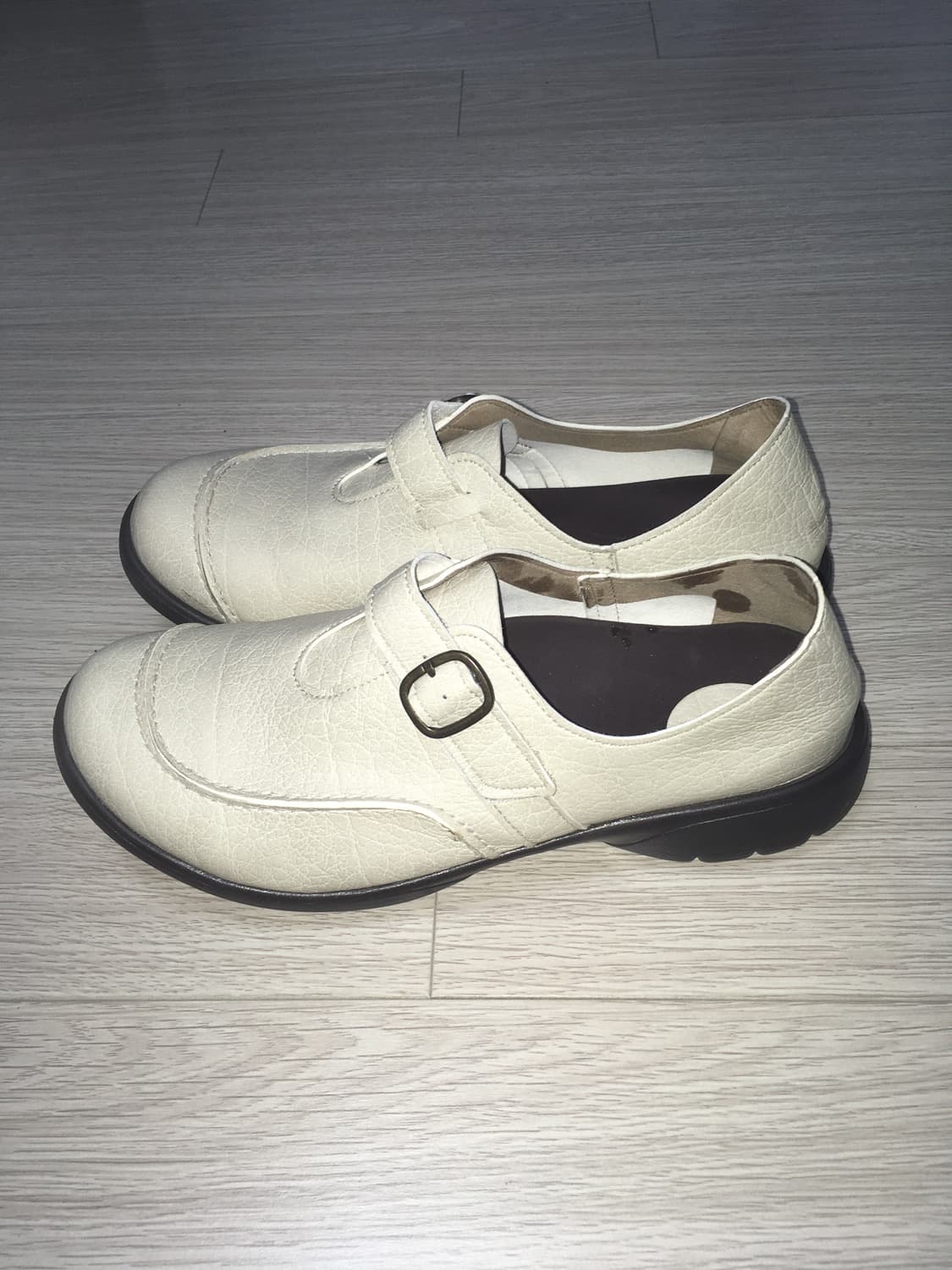 Buckle beige shoes 상품이미지2