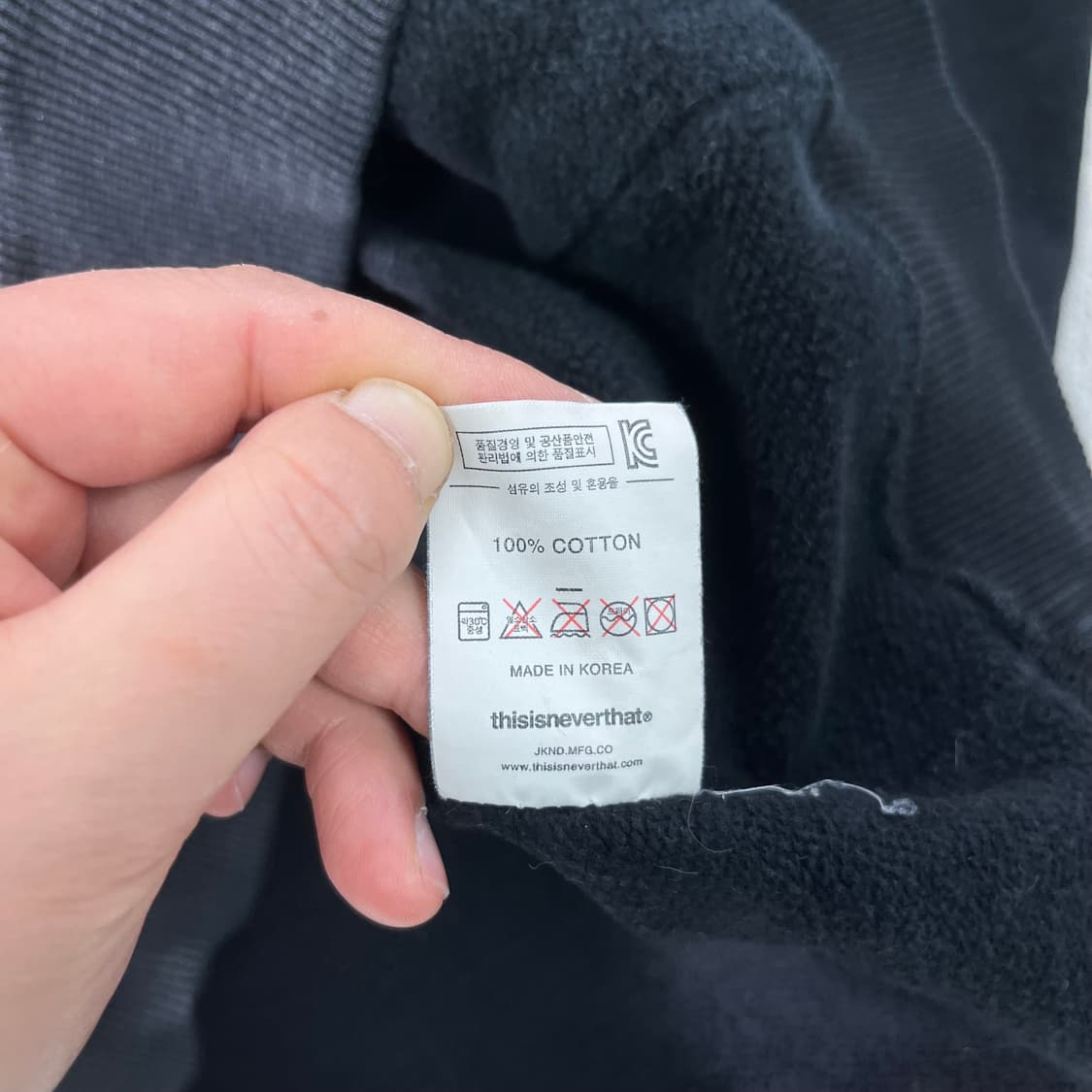 105 디스이즈네버댓 백로고 후드티 상품이미지5