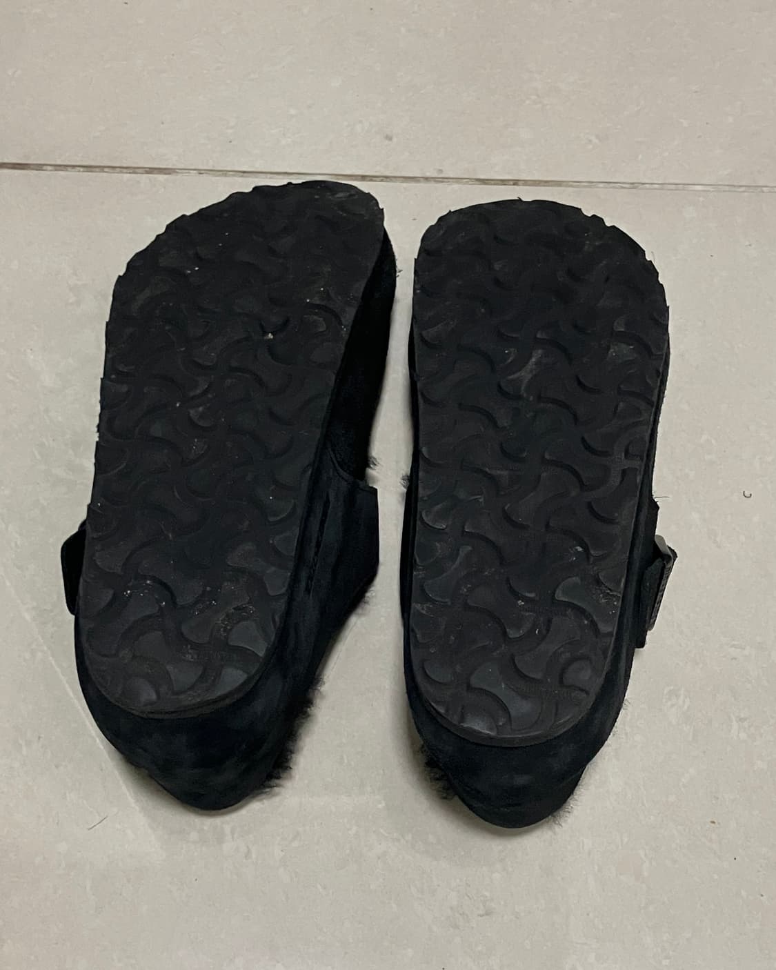 버켄스탁 런던 시어링 스웨이드 블랙 내로우 37 (240) 상품이미지6