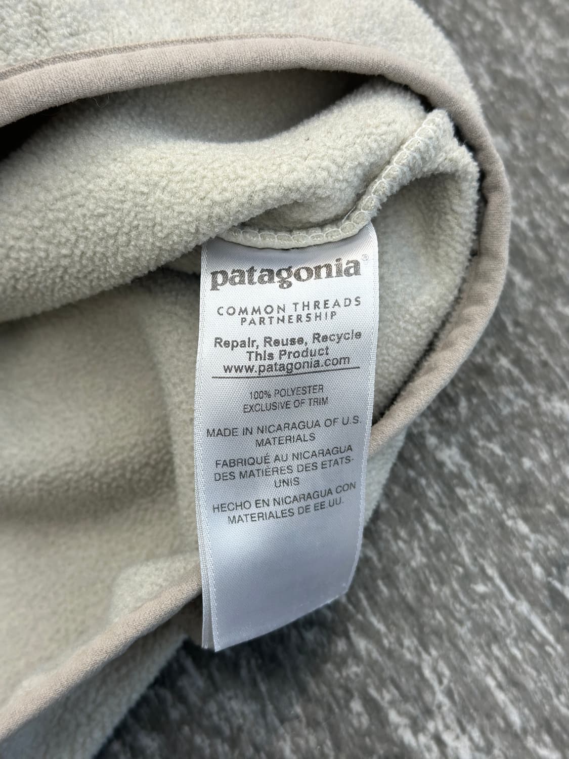 파타고니아 신칠라 그레이/베이지 스냅 플리스 상품이미지10