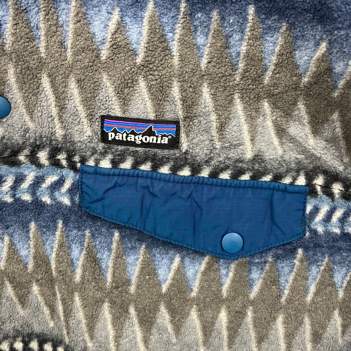 99FW 파타고니아 신칠라 스냅-T 그레이블루/틸블루 아즈텍 패턴 상품이미지3