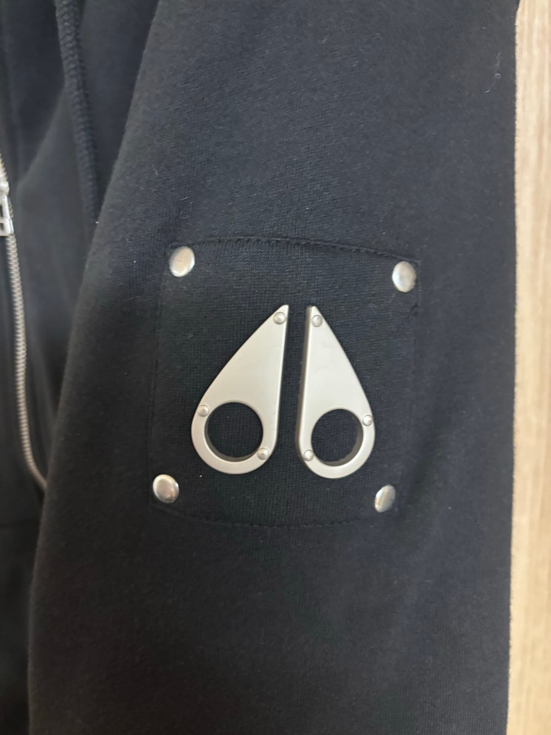 무스너클 버니스웨터 블랙 m 상품이미지3