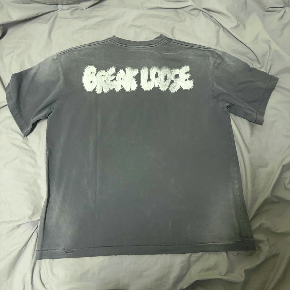 폴리테루 더현대 기념 티셔츠 초판 3 상품이미지4