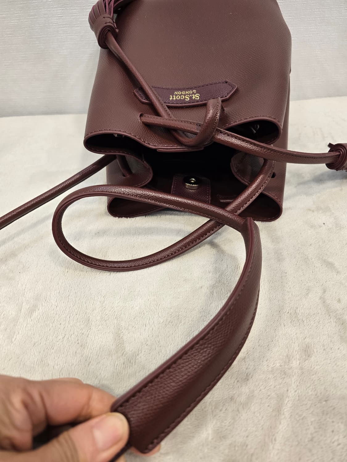 거의새거) 세인트스코트 St. Scott 버건디 버킷백 복조리가방 크로스 상품이미지6