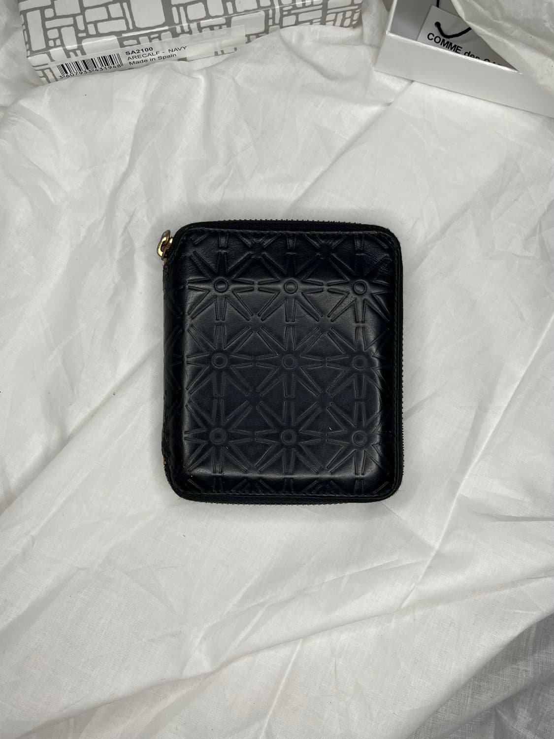 꼼데가르송 엠보스드 스타 지퍼 지갑 상품이미지3