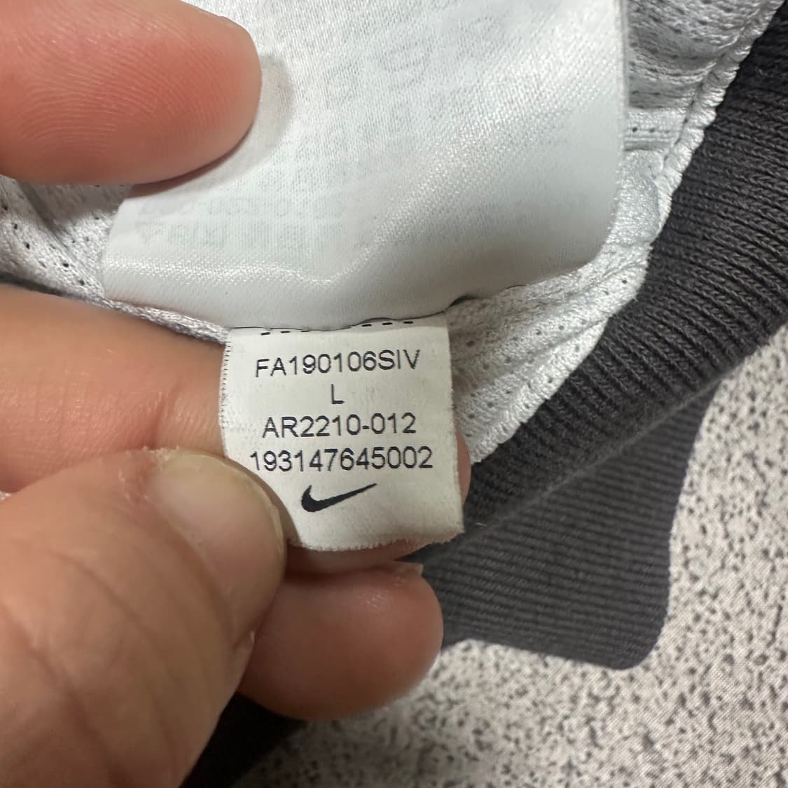 ✨ (바배) 나이키 빅로고 배색 윈드러너 오레오 검흰 바람막이 상품이미지5