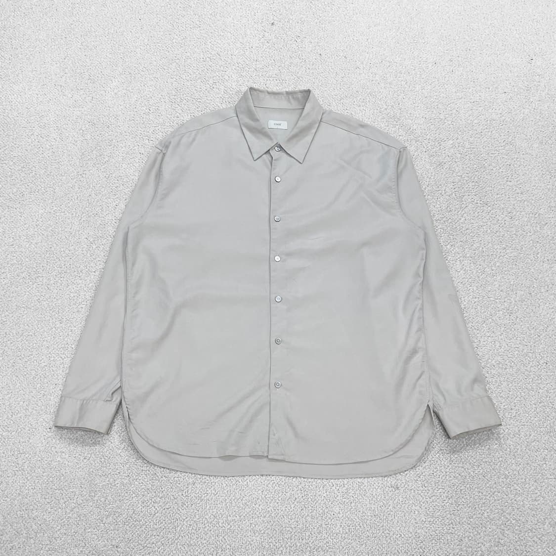 쿠어 모달 솔리드 셔츠 라이트그레이 상품이미지1