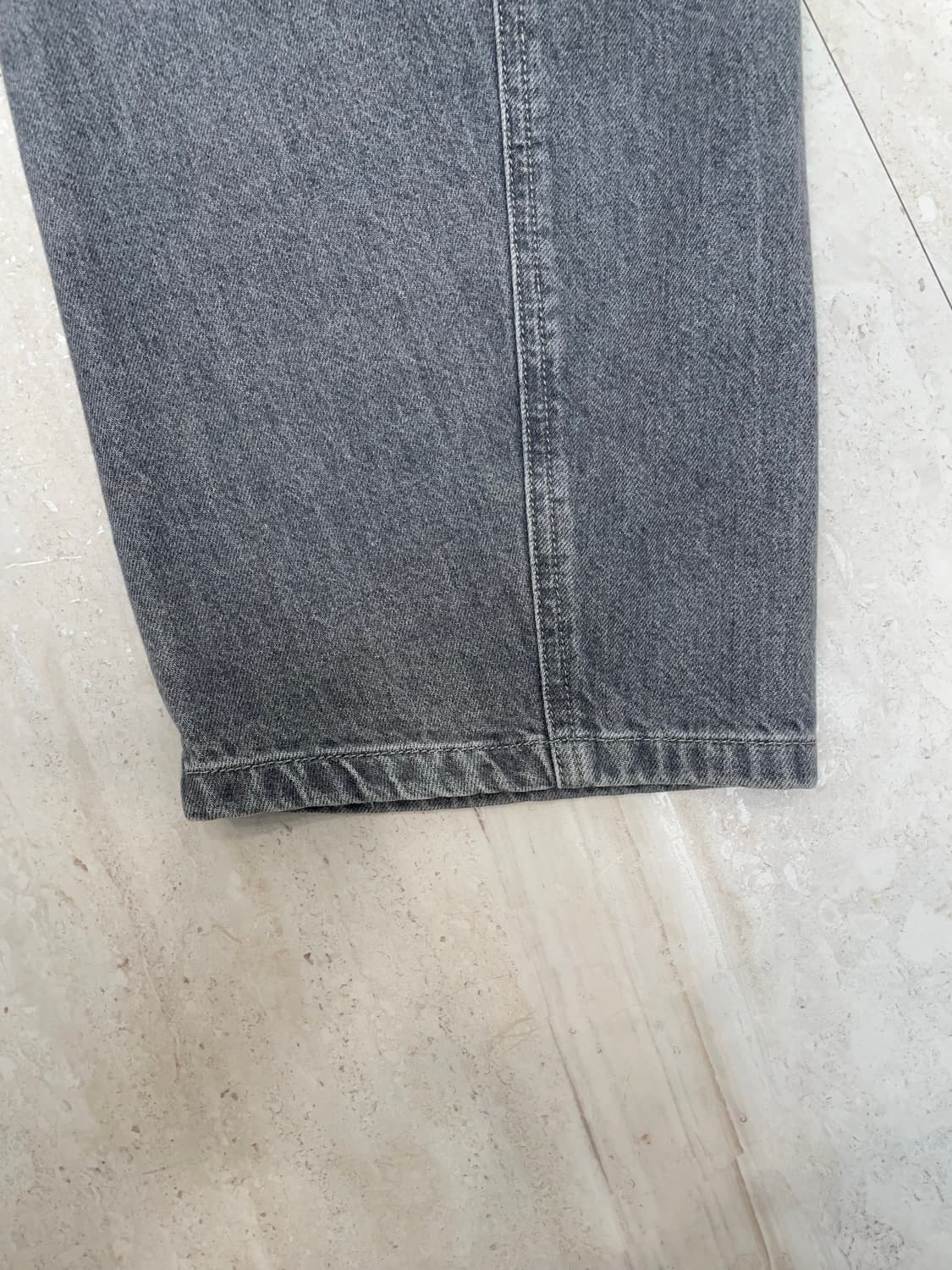 르메르 Lemaire 벨티드 스톤 그레이 데님 S사이즈 상품이미지5