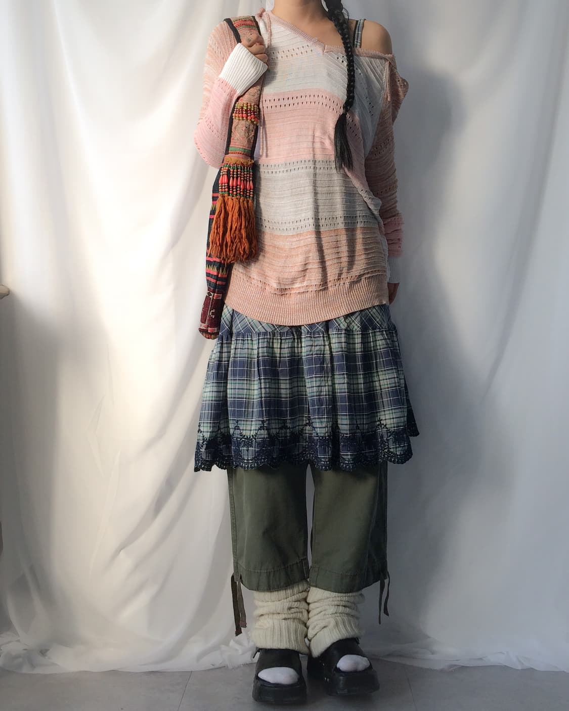 Mixed pattern point crochet hood knit 상품이미지1