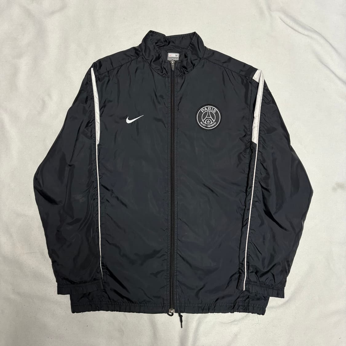 M 나이키 파리 생제르맹 블랙 바람막이 상품이미지2