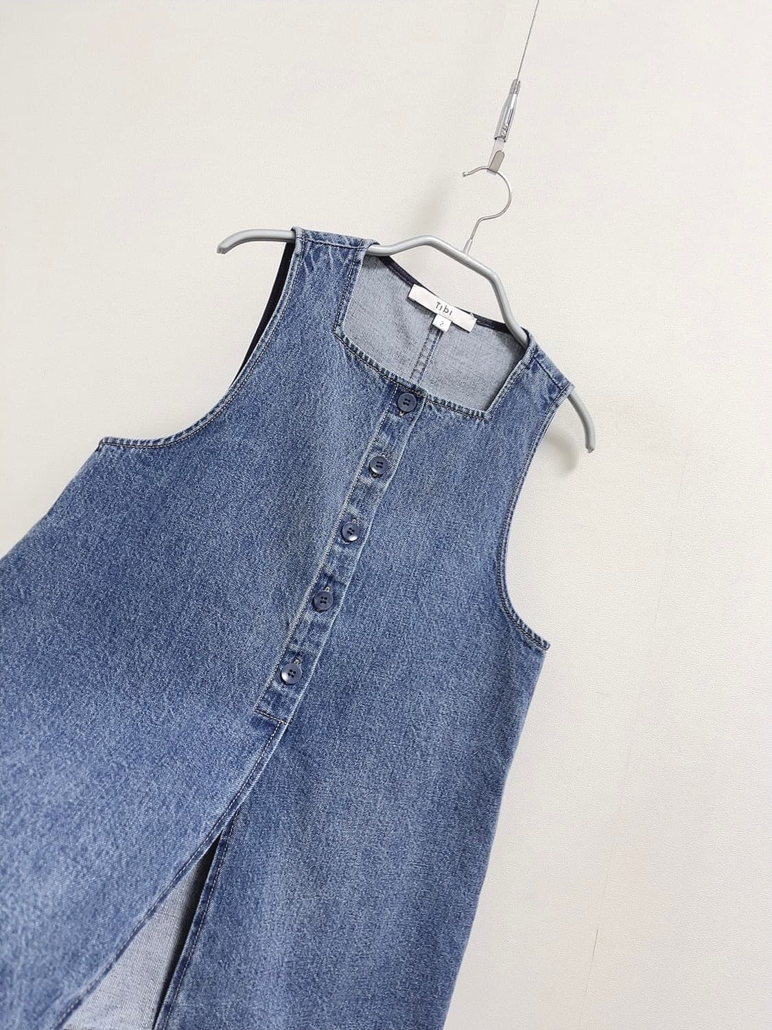 Tibi 중청 데님 스퀘어넥 베스트 상품이미지2
