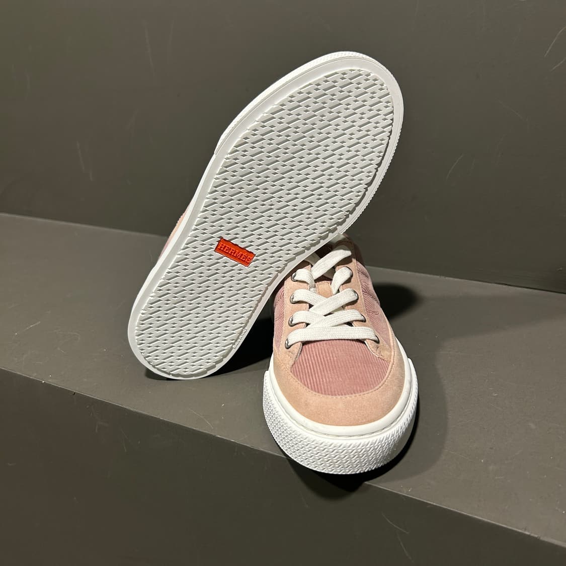 에르메스 로즈 오팔린 딥 스니커즈 상품이미지5