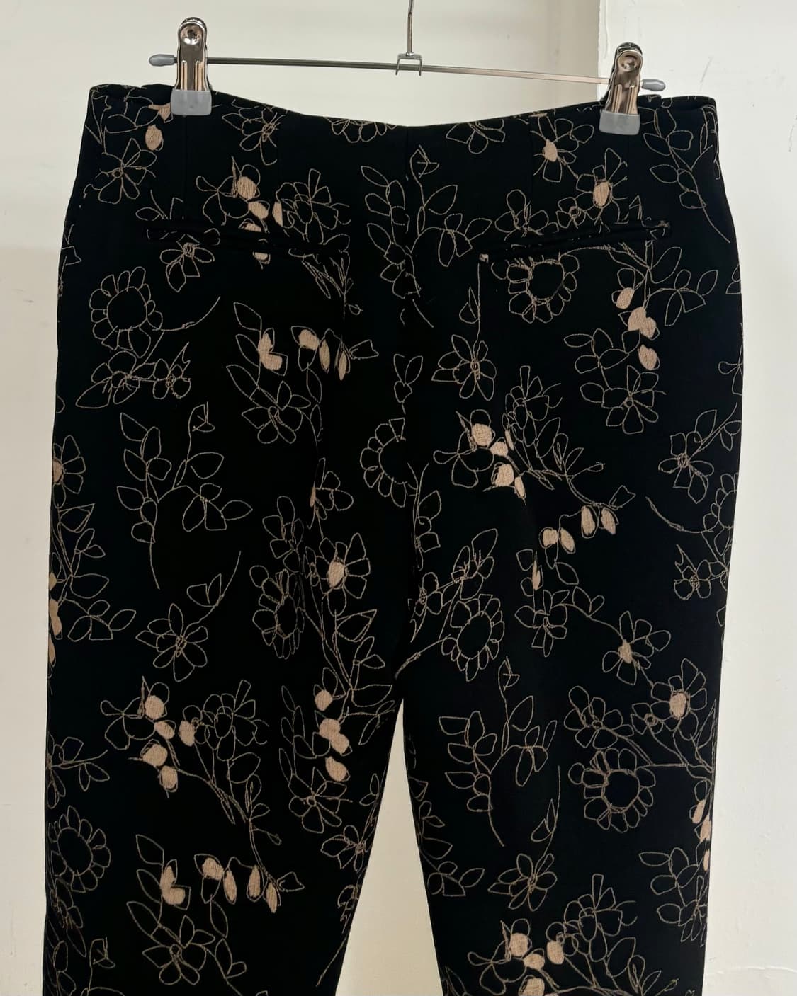 마르니 플로럴 패턴 블랙 코튼 팬츠 상품이미지5