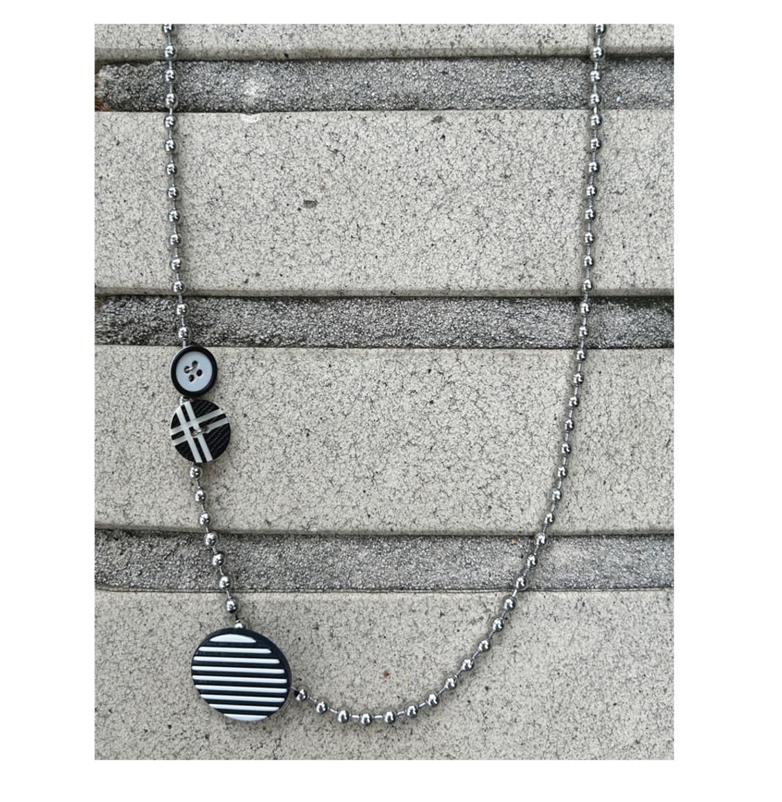 Black button second necklace 상품이미지1