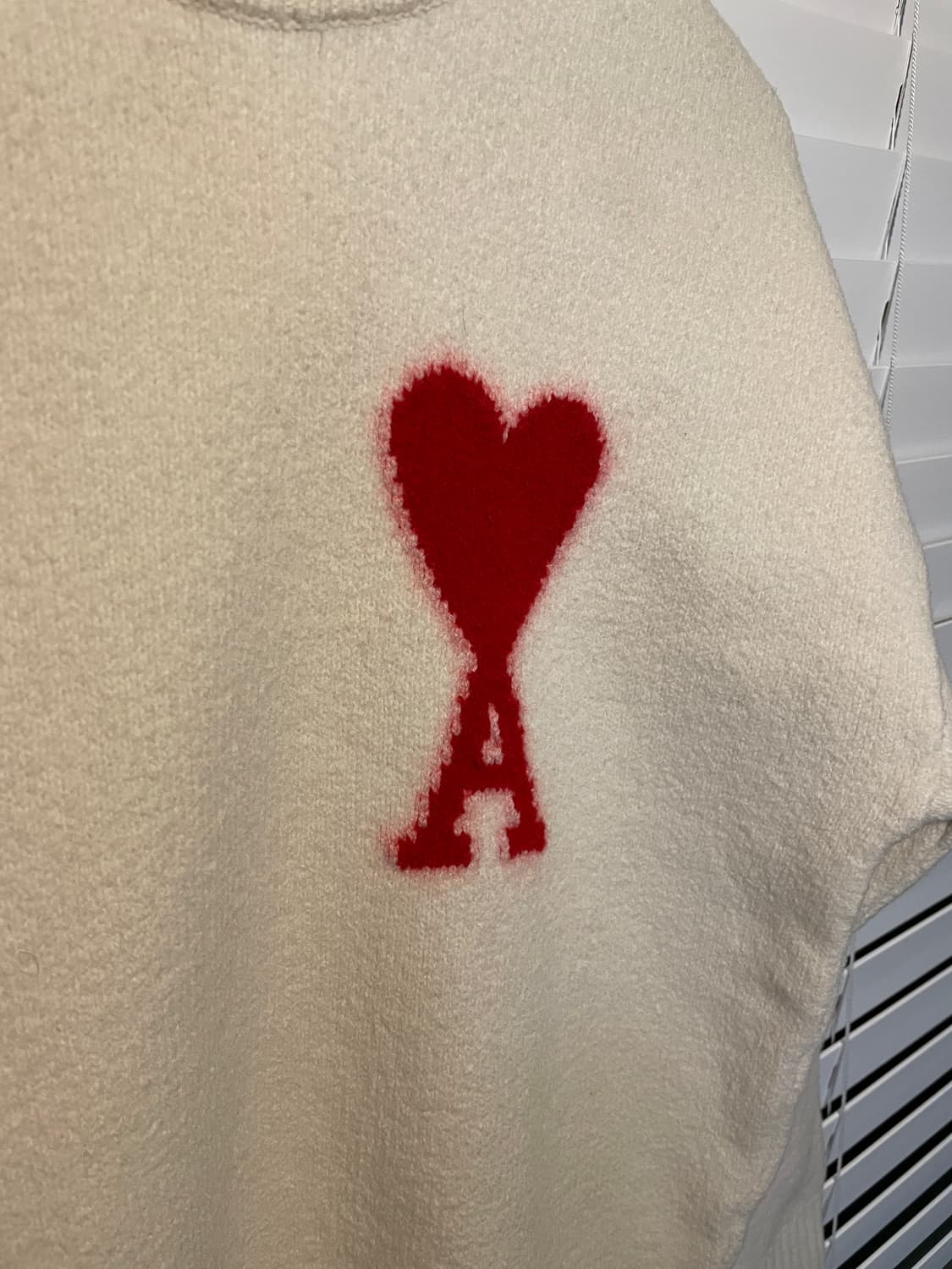 아미 버진울 빅하트 니트 상품이미지5