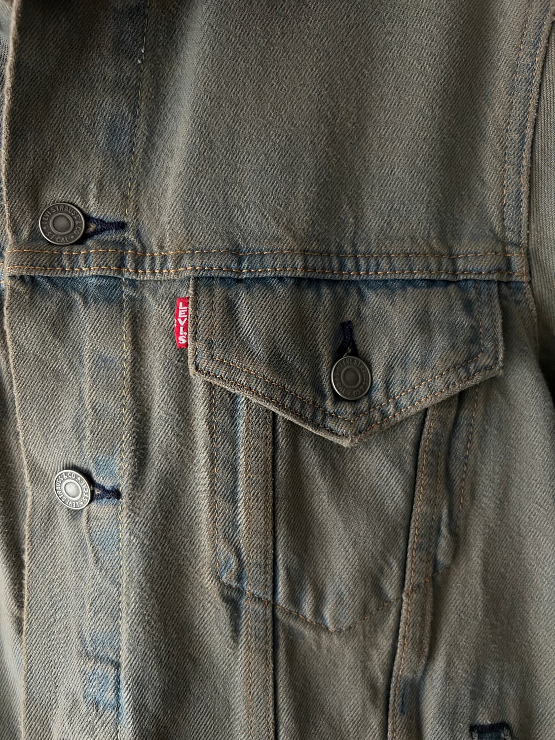 [S]리바이스 그레이 워싱 데님 트러커 자켓 상품이미지3