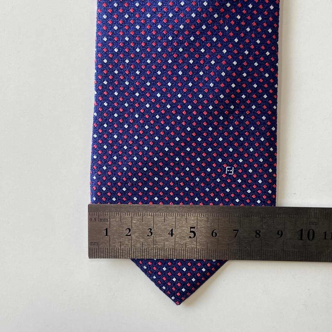 펜디(FENDI) 심플로고 명품 정품 넥타이 8.6cm 상품이미지8