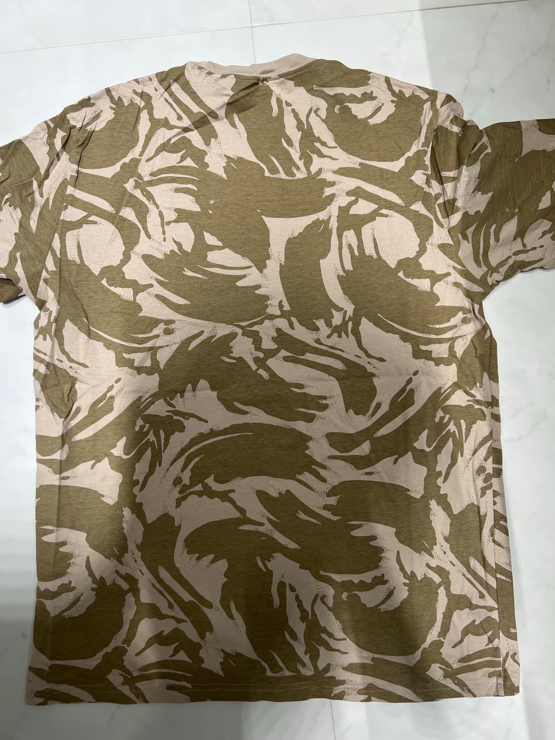 칼하트 WIP 반팔 (XL) 상품이미지3