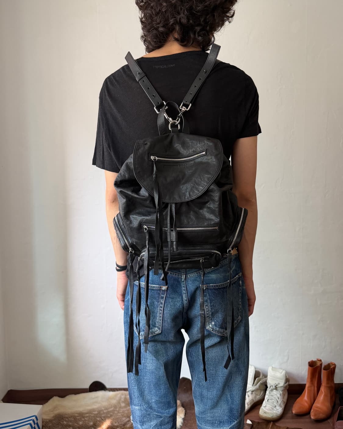 알렉산더 맥퀸 베지터블 레더 백팩 상품이미지1