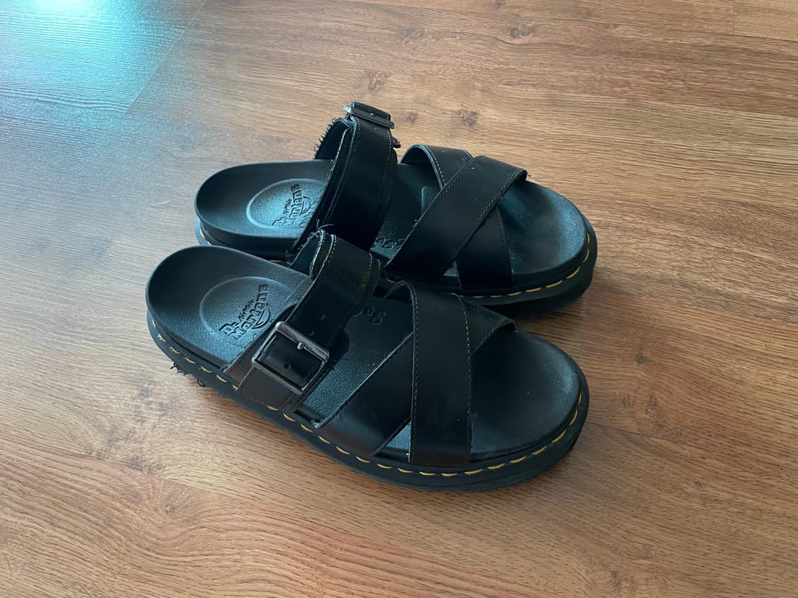 닥터마틴 마일즈 슬라이드 슬리퍼 250 상품이미지2