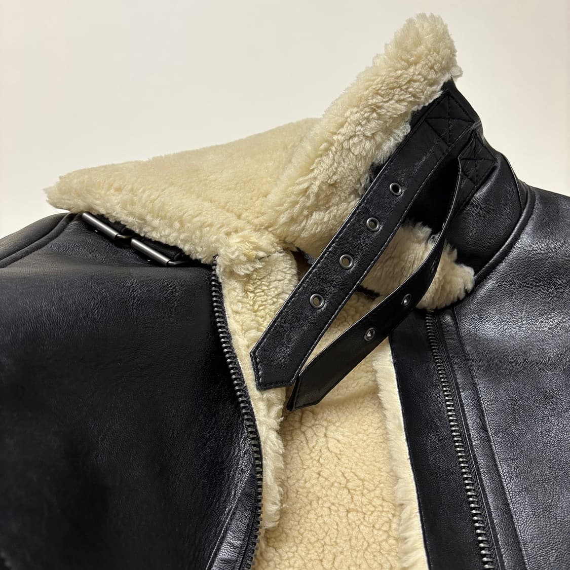 구호플러스 22 시어링 레더 무스탕 상품이미지7