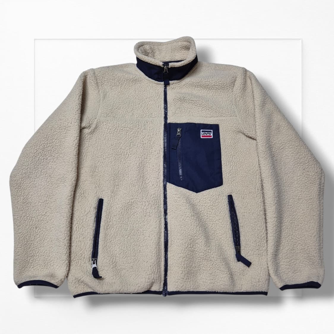 [겨울필수🔥] 리바이스 체스트 포켓 플리스 집업 상품이미지1