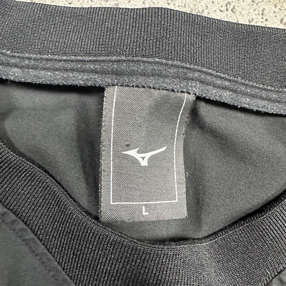 ✨ (바배) 미즈노 레인보우 빅로고 블랙 경량 웜업 바람막이 상품이미지3