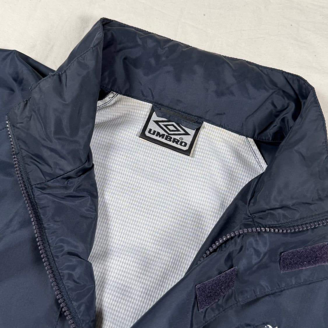 00-01 엄브로 맨체스터 유나이티드 맨유 바람막이 집업 자켓 상품이미지3