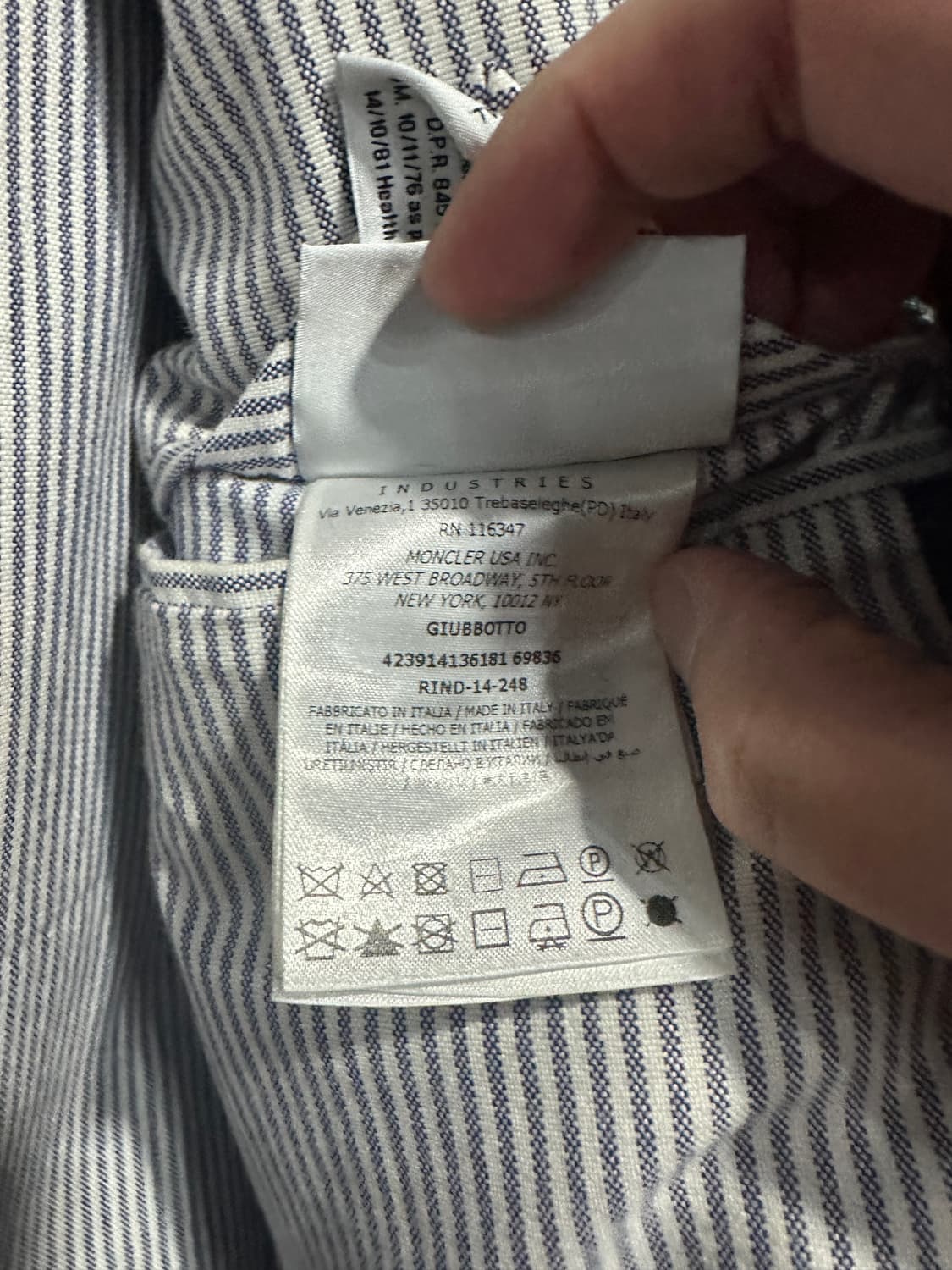 몽클레어 감마블루 패딩 네이비 3사이즈 상품이미지10